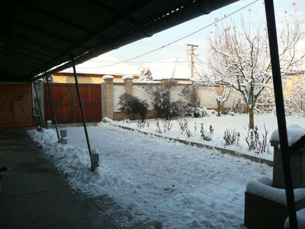 Senta Guest House Tisza Haz מראה חיצוני תמונה